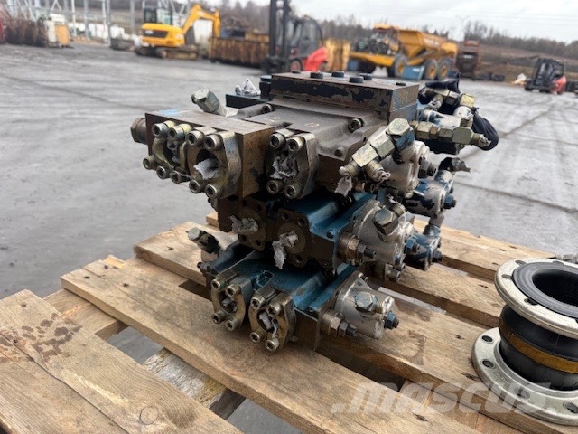 Fuchs 330/331/343 ROZDZIELACZ HYDRAULICZNY Υδραυλικά