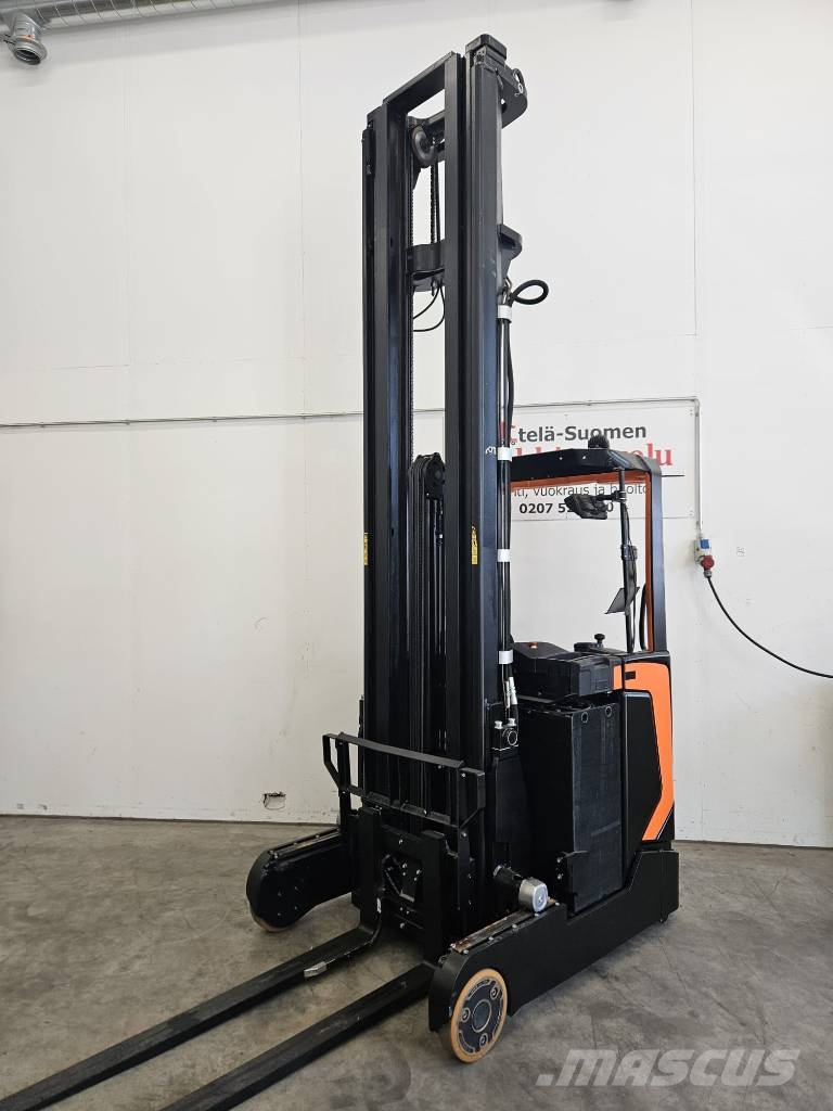 Rocla HX 16 F Reachtruck voor hoog niveau