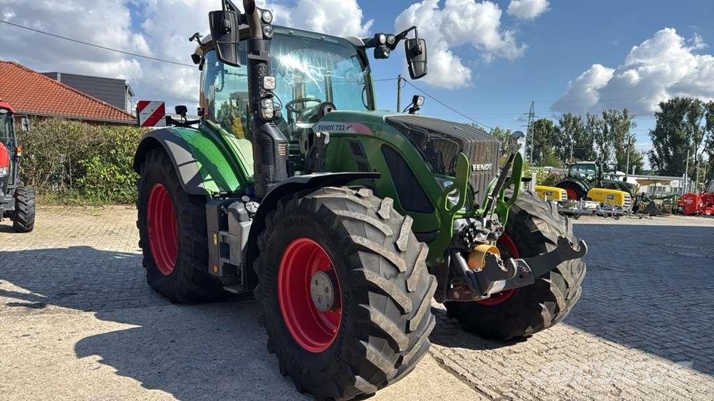 Fendt 722 Vario S 4 Tractor Units