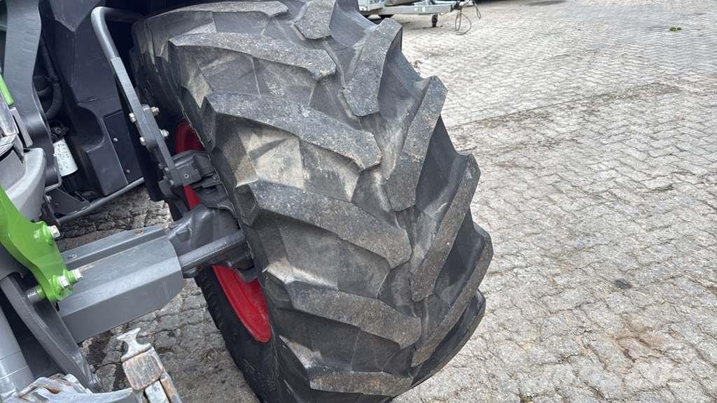 Fendt 722 Vario S 4 Tractor Units
