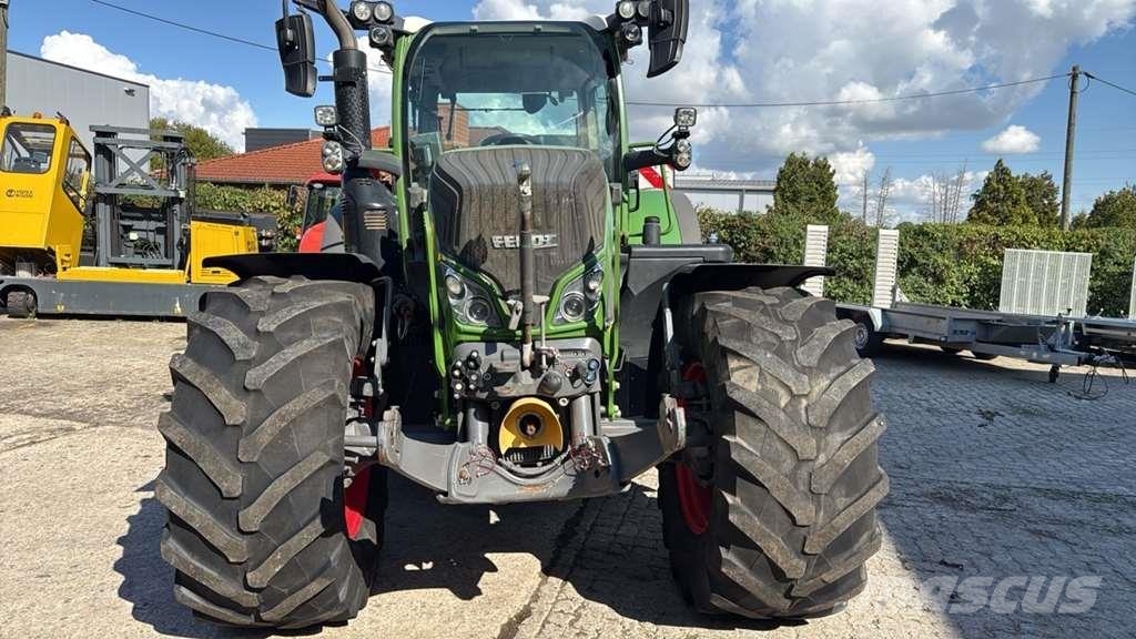 Fendt 722 Vario S 4 Tractor Units