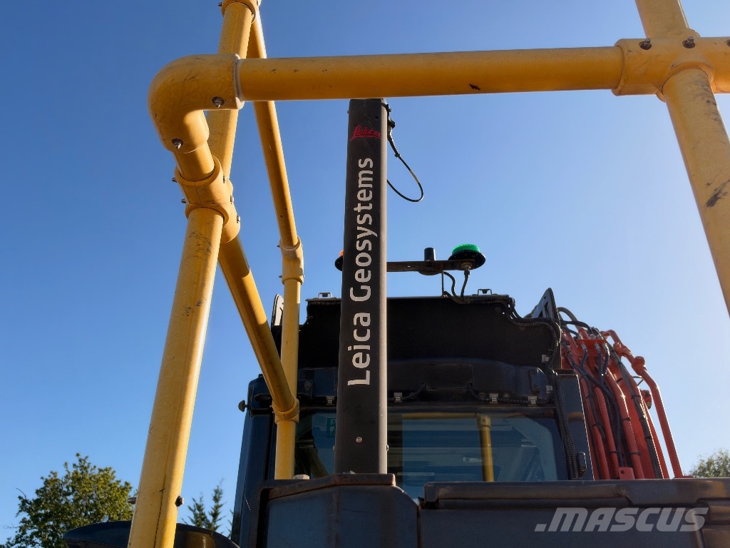Hitachi ZX130LC-7 (Leica GPS Ready) Bageri guseničari