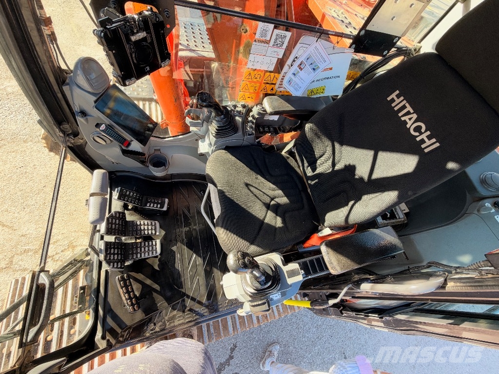 Hitachi ZX130LC-7 (Leica GPS Ready) Bageri guseničari