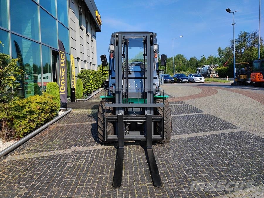 Lonking LG25BT TERRAIN Geländestapler
