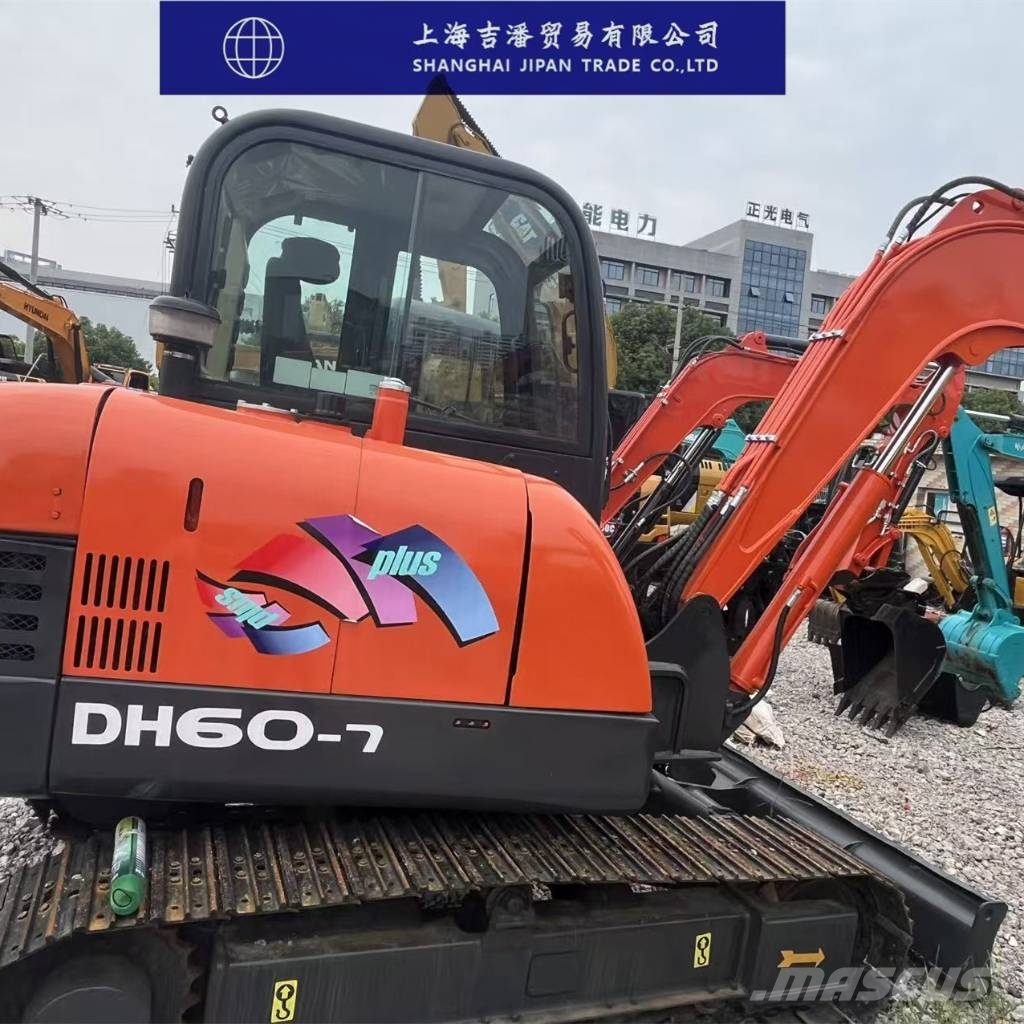 Doosan DH 60 Gravemaskiner på larvebånd