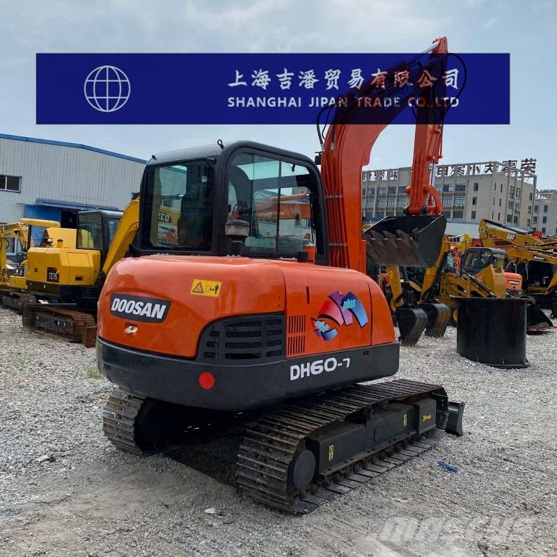 Doosan DH 60 Gravemaskiner på larvebånd
