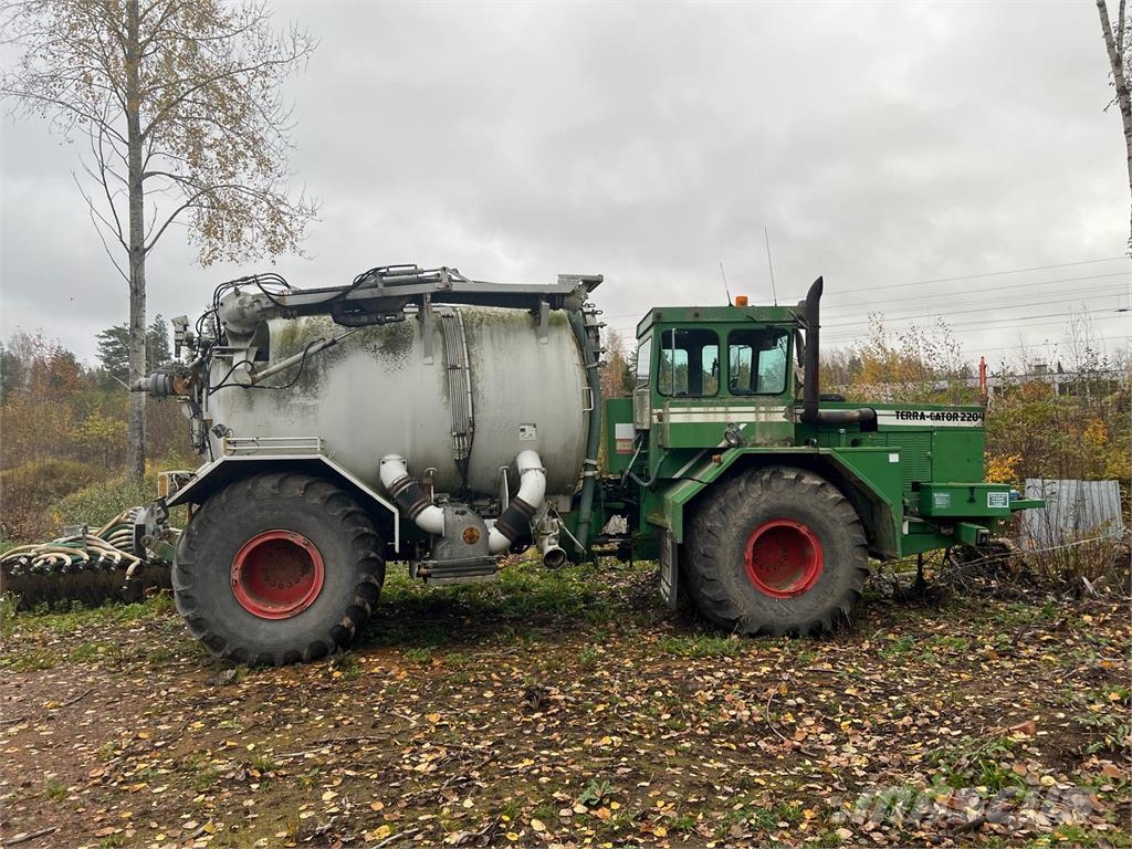 TerraGator 2204 Weitere Düngemaschinen