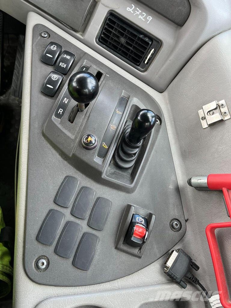 Volvo A25G ساحبات مفصلية