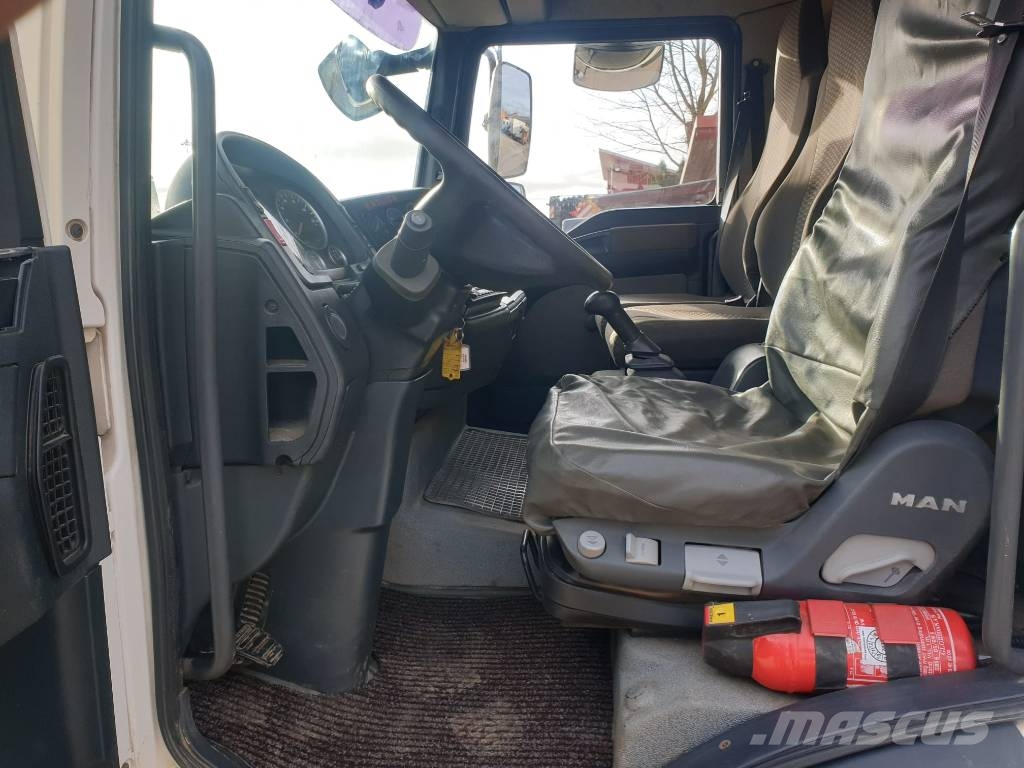 MAN TGL 8.180 Camiones plataforma