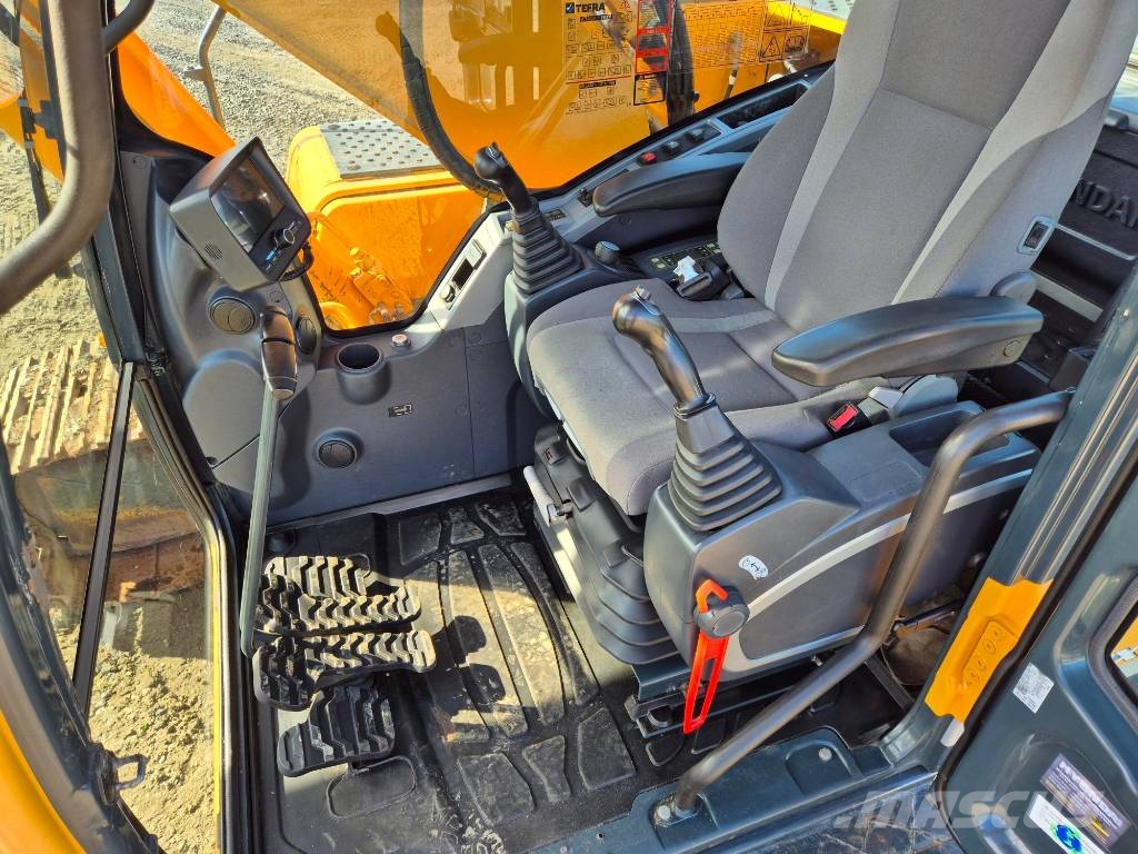 Hyundai R 220 LC-9A Excavadoras sobre orugas