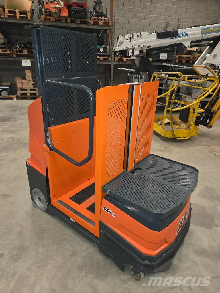 JLG DSP-M Välitasokeräilytrukit