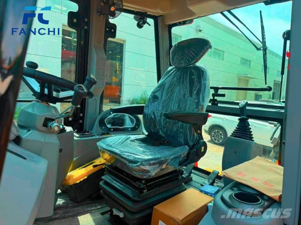 CAT 420 F لوادر ذات جرافات عكسية