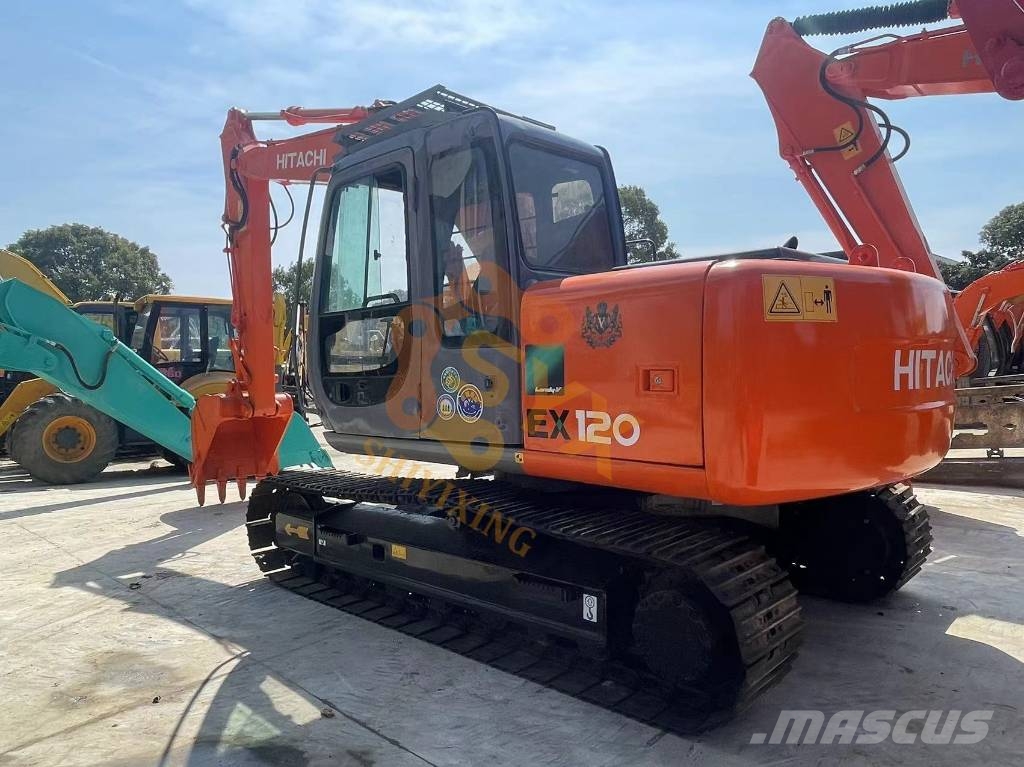 Hitachi EX 120 Kāpurķēžu ekskavatori