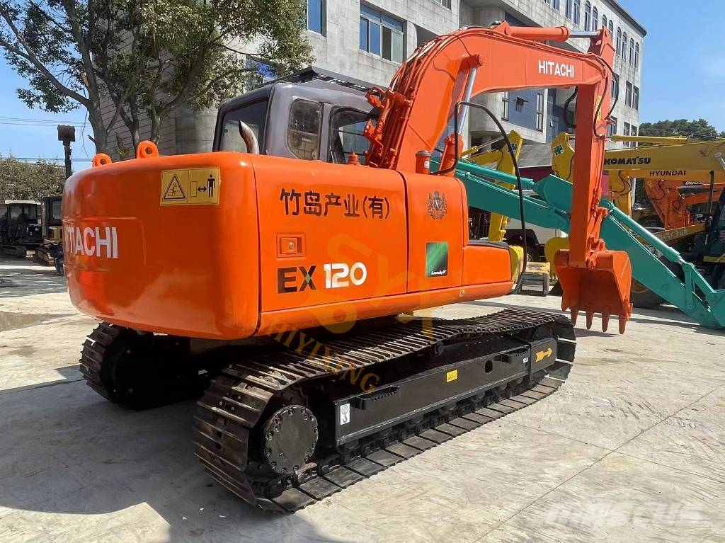 Hitachi EX 120 Kāpurķēžu ekskavatori