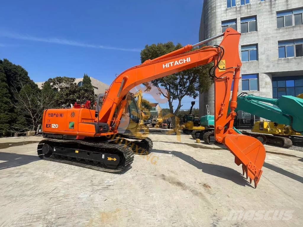 Hitachi EX 120 Kāpurķēžu ekskavatori