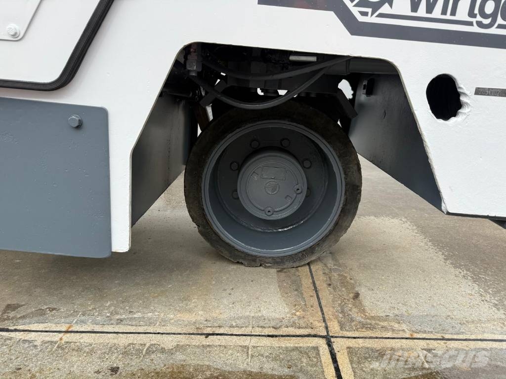 Wirtgen W 350 Moinhos de asfalto a frio
