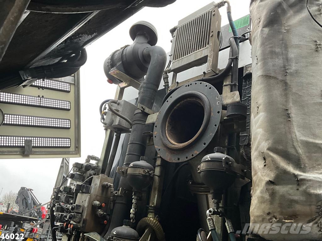 Ravo 580 with 3-rd brush 청소 트럭