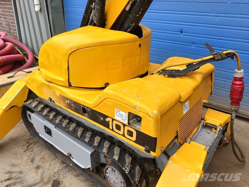 Brokk 100 husqvarna robot remote excavator digger bagger Excavadoras de demolición