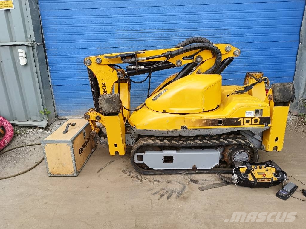 Brokk 100 husqvarna robot remote excavator digger bagger Excavadoras de demolición