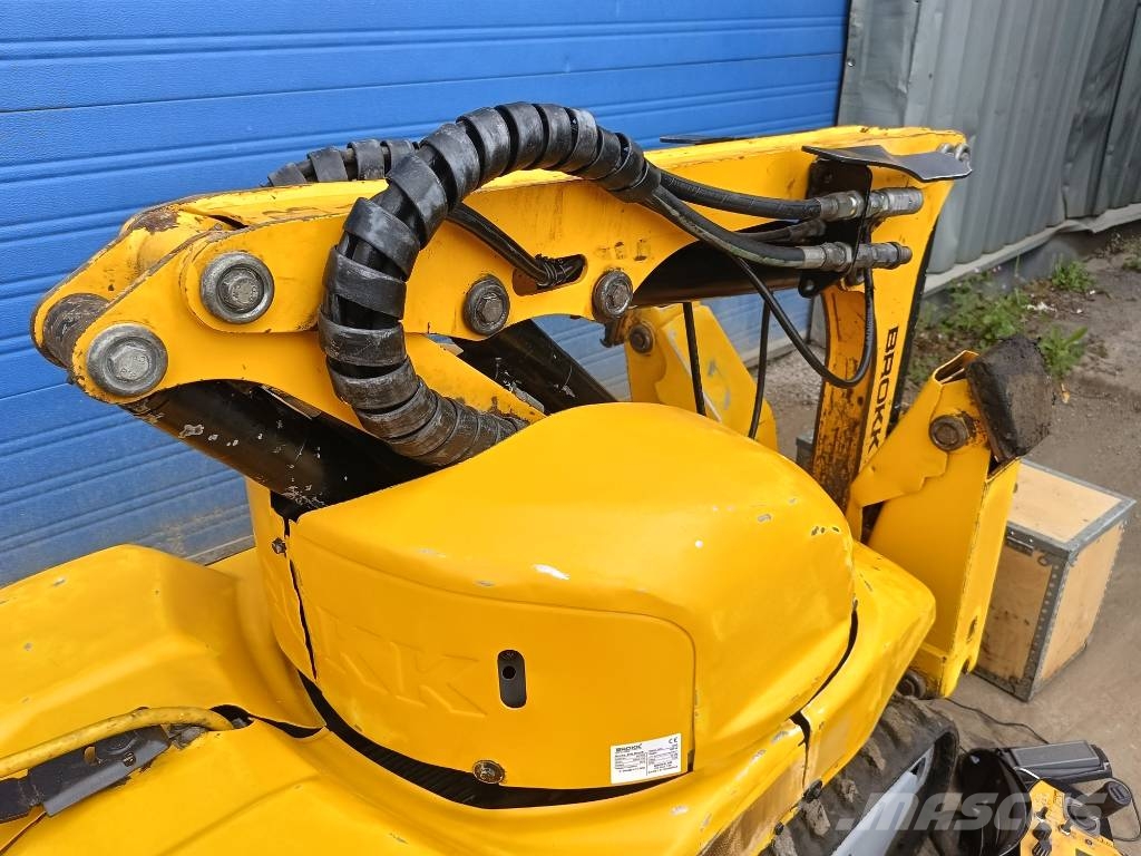 Brokk 100 husqvarna robot remote excavator digger bagger Excavadoras de demolición