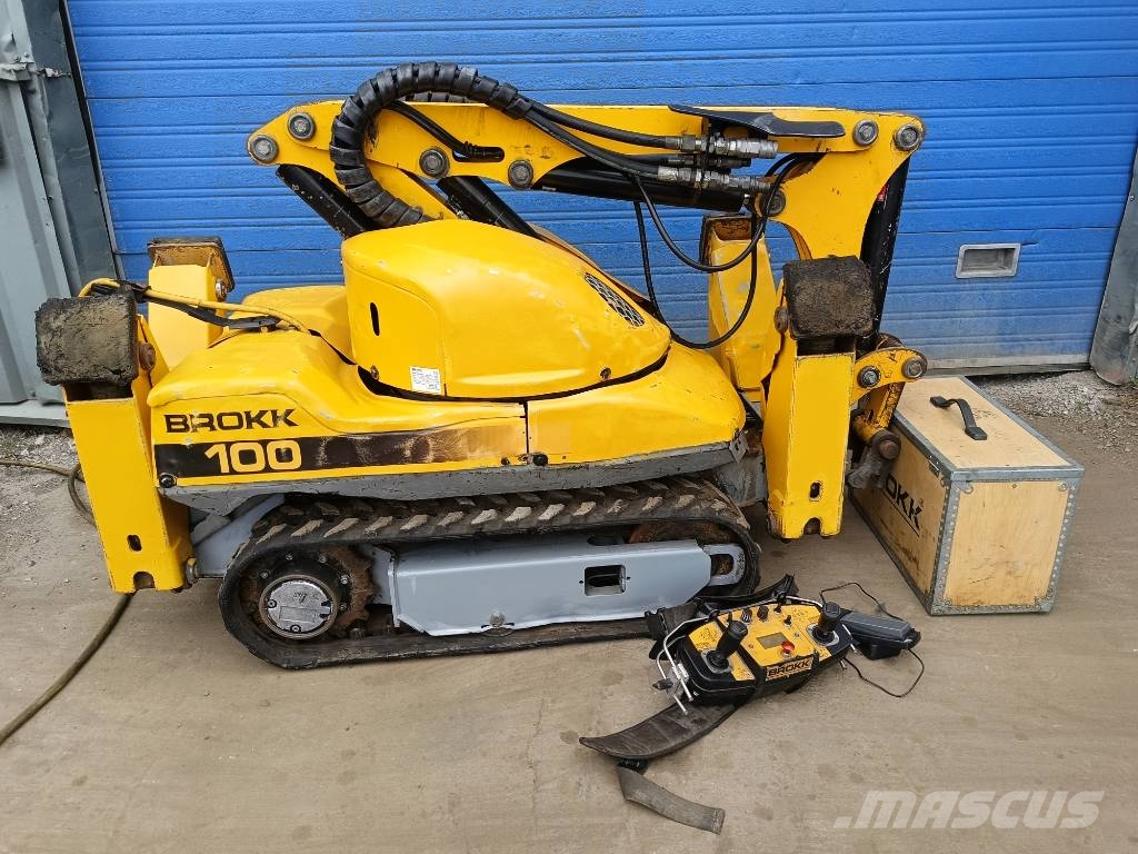 Brokk 100 husqvarna robot remote excavator digger bagger Excavadoras de demolición