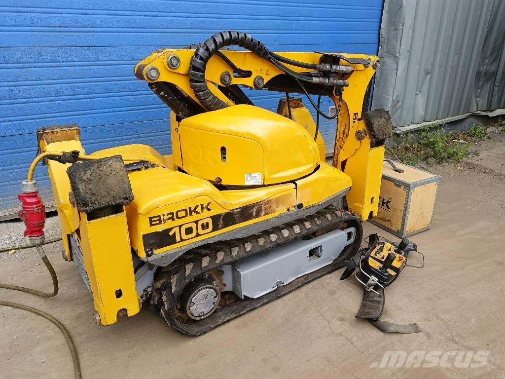 Brokk 100 husqvarna robot remote excavator digger bagger Excavadoras de demolición
