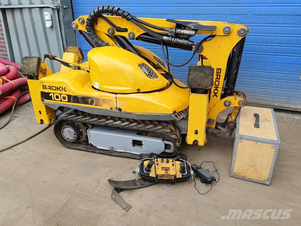 Brokk 100 husqvarna robot remote excavator digger bagger Excavadoras de demolición