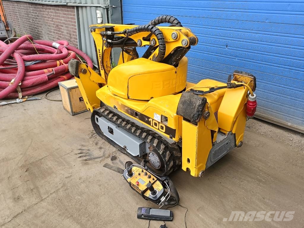 Brokk 100 husqvarna robot remote excavator digger bagger Excavadoras de demolición