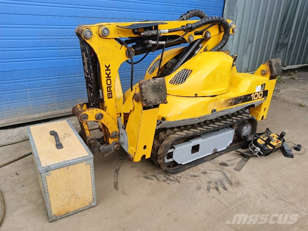 Brokk 100 husqvarna robot remote excavator digger bagger Excavadoras de demolición