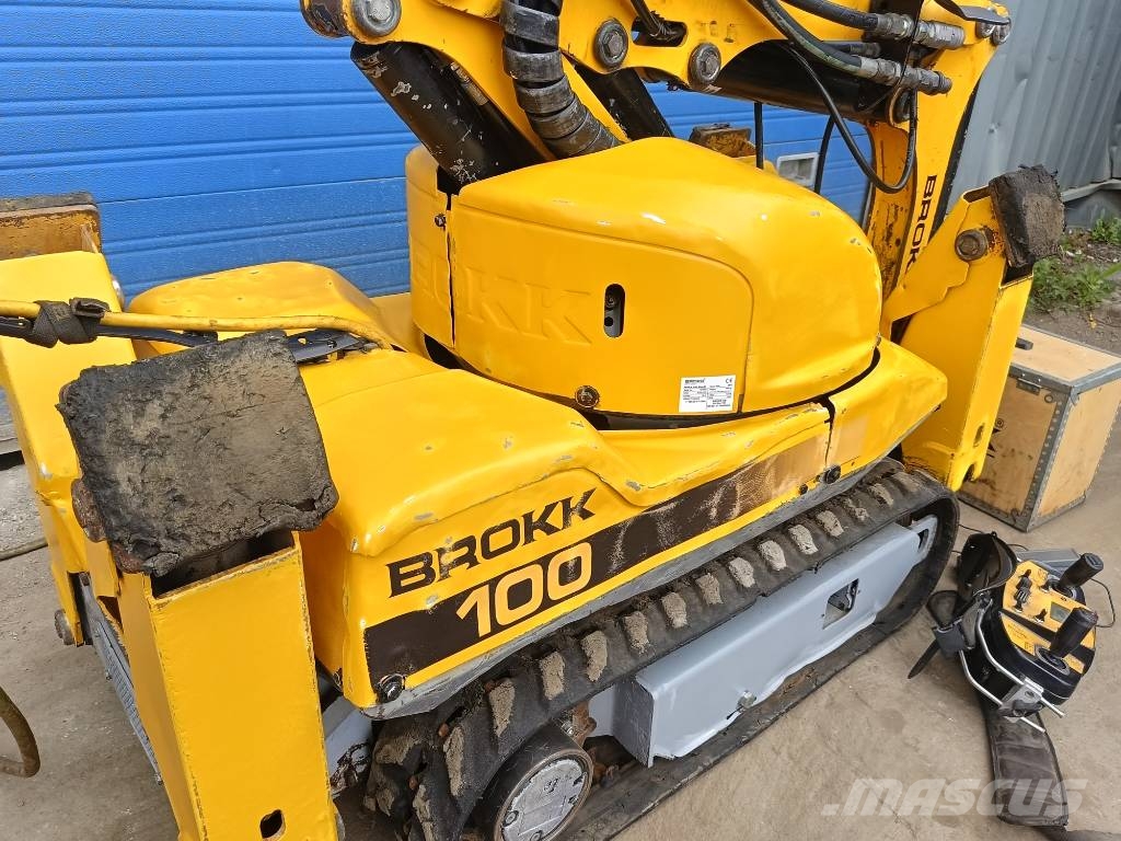 Brokk 100 husqvarna robot remote excavator digger bagger Excavadoras de demolición
