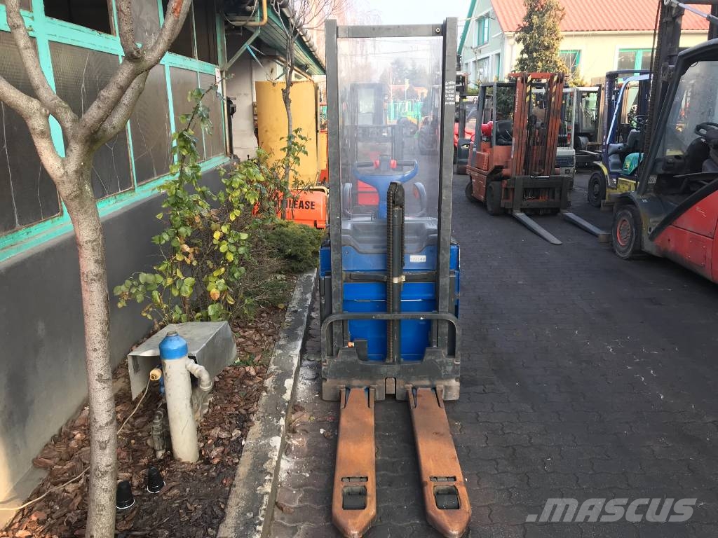 Linde L12LAP V-3140 OB Apiladores eléctricos autopropulsados
