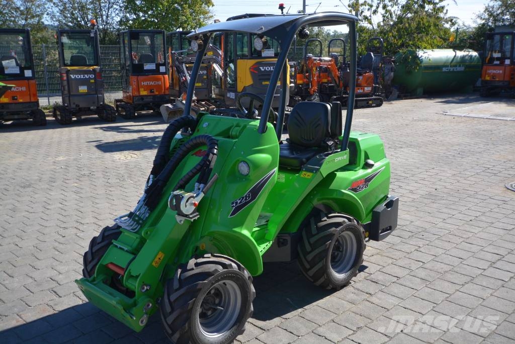 Avant 528 Minilader