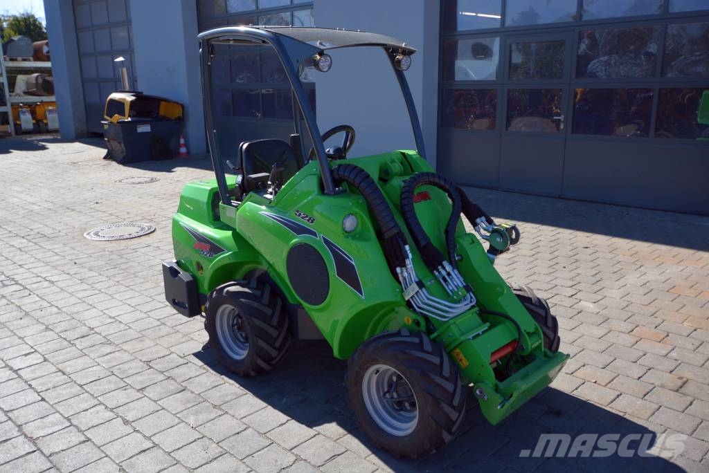 Avant 528 Minilader