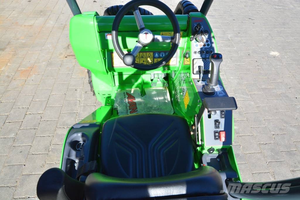 Avant 528 Minilader