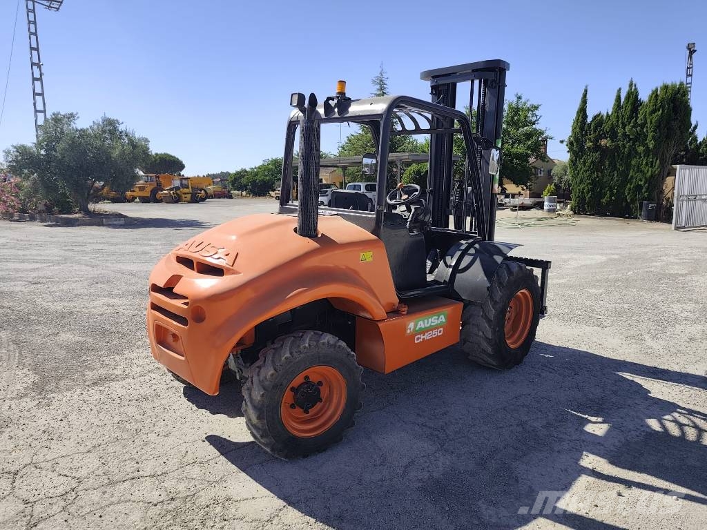 Ausa C 300 H Wózki widłowe terenowe