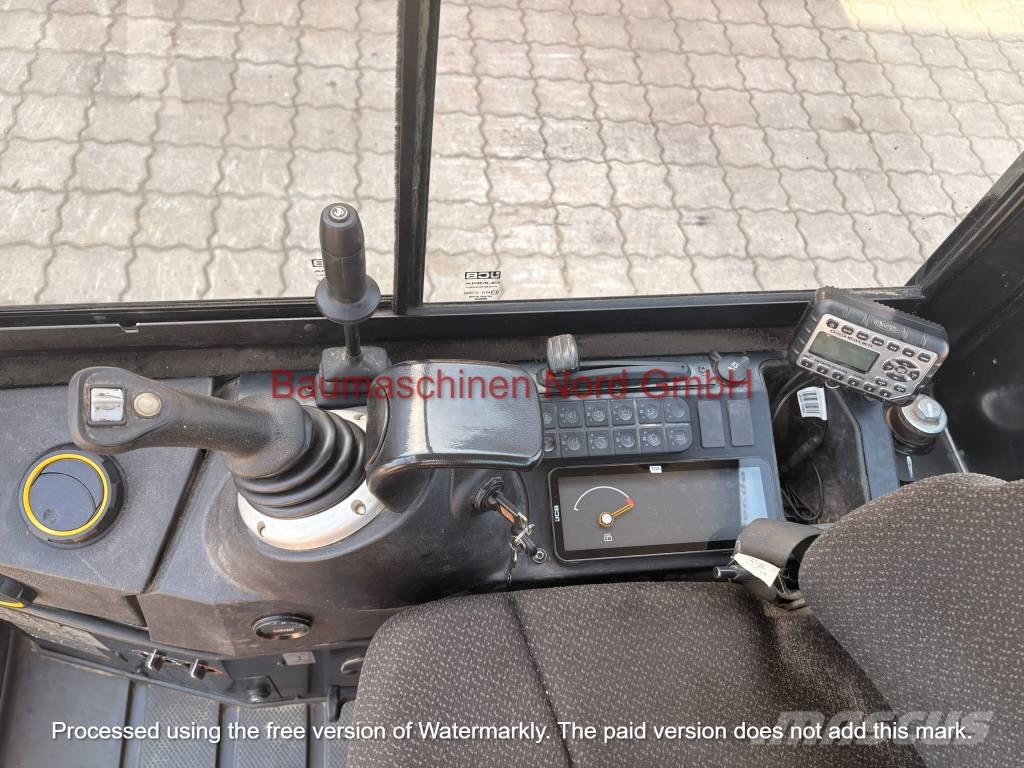 JCB 19C-1 gebraucht BJ 2023 1.680h Miniexcavadoras