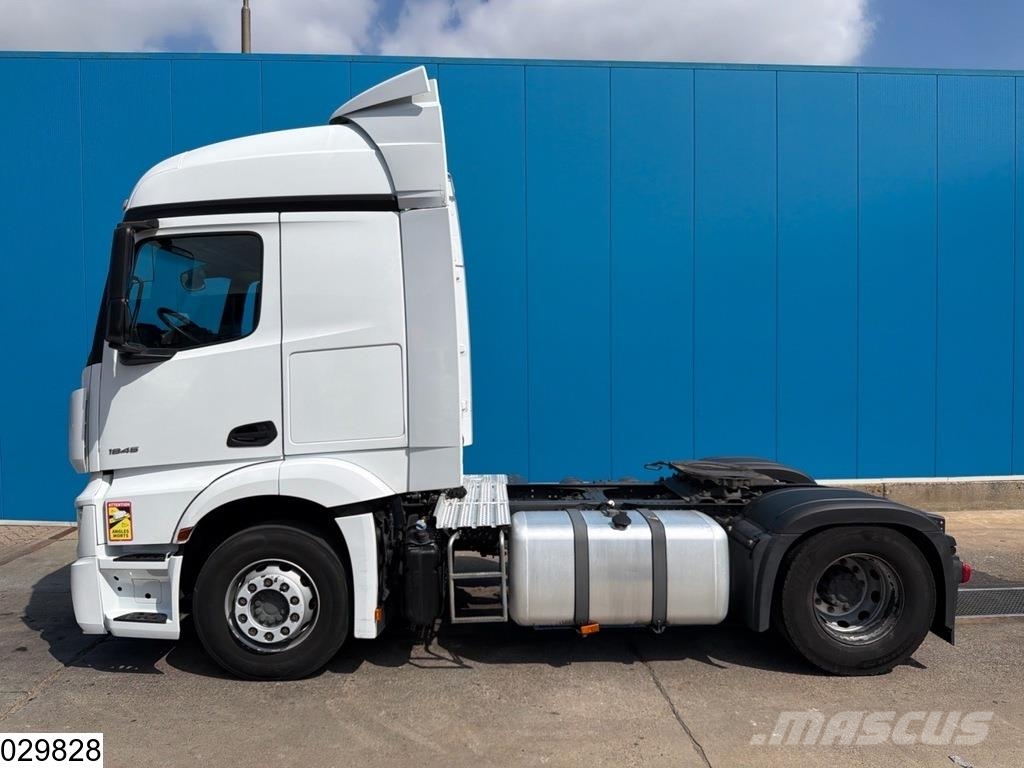 Mercedes-Benz Actros 1845 EURO 6d Vetopöytäautot