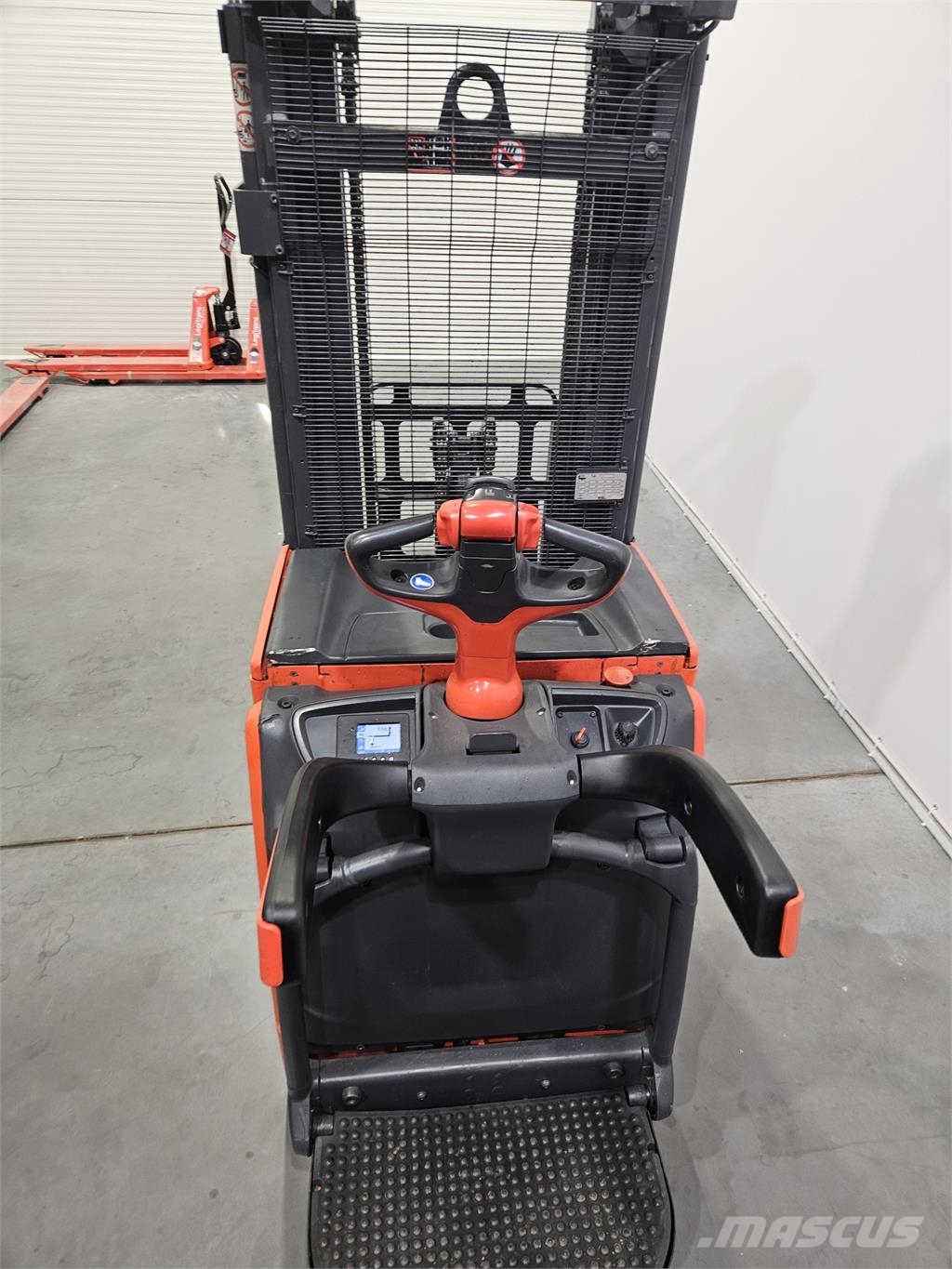 Linde L20AP Platform stackers