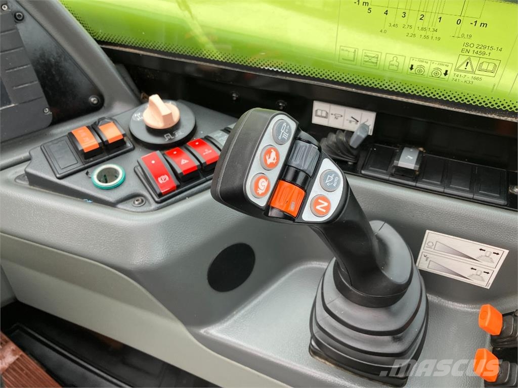 CLAAS Scorpion 741 Varipower Egyéb mezőgazdasági gépek