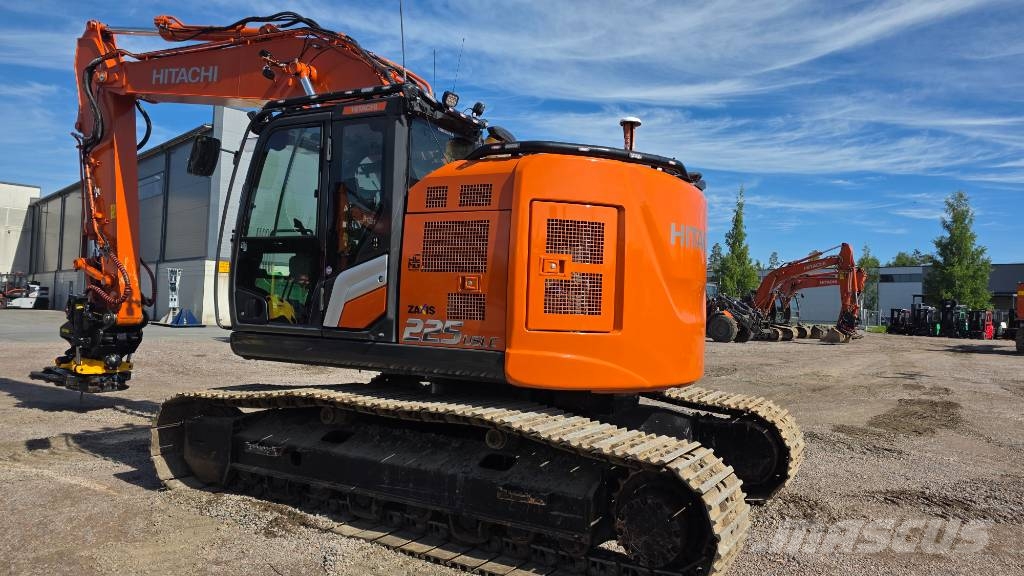 Hitachi ZX225USLC-7 Telakaivukoneet