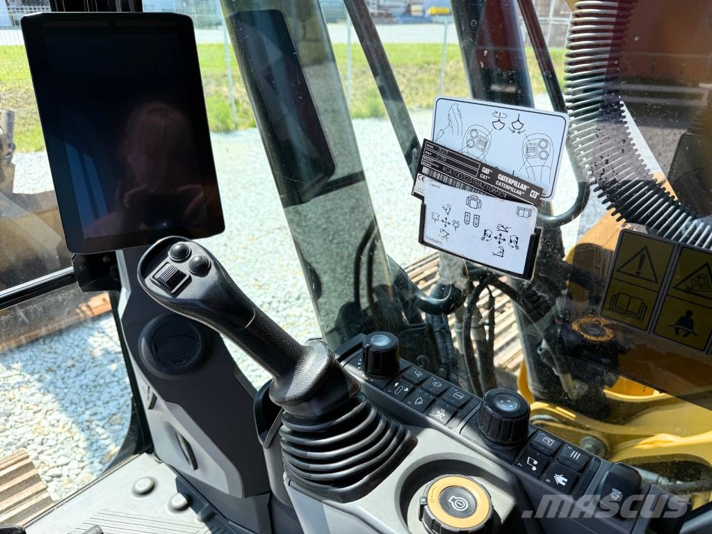 CAT 07B CAT 323 Vikšriniai ekskavatoriai