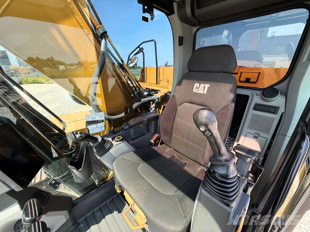 CAT 07B CAT 323 Vikšriniai ekskavatoriai