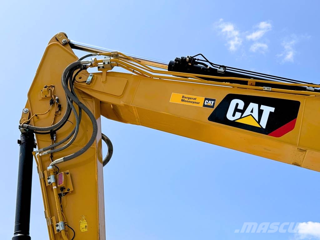 CAT 07B CAT 323 Vikšriniai ekskavatoriai