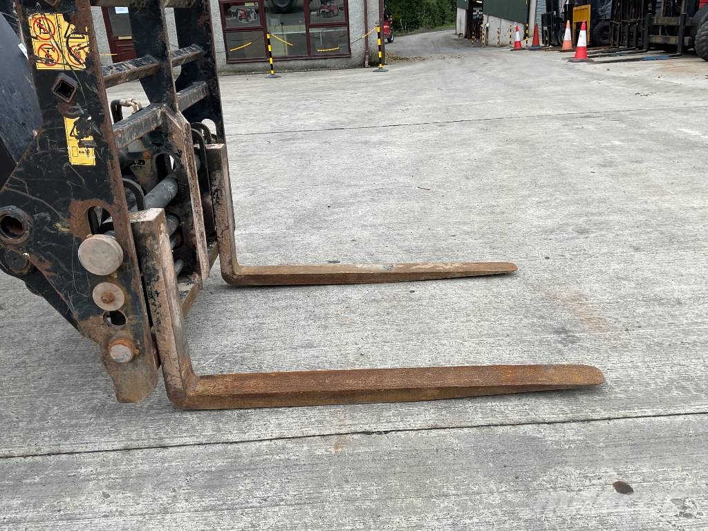 Manitou MT 1440 Easy Telescopic handlers