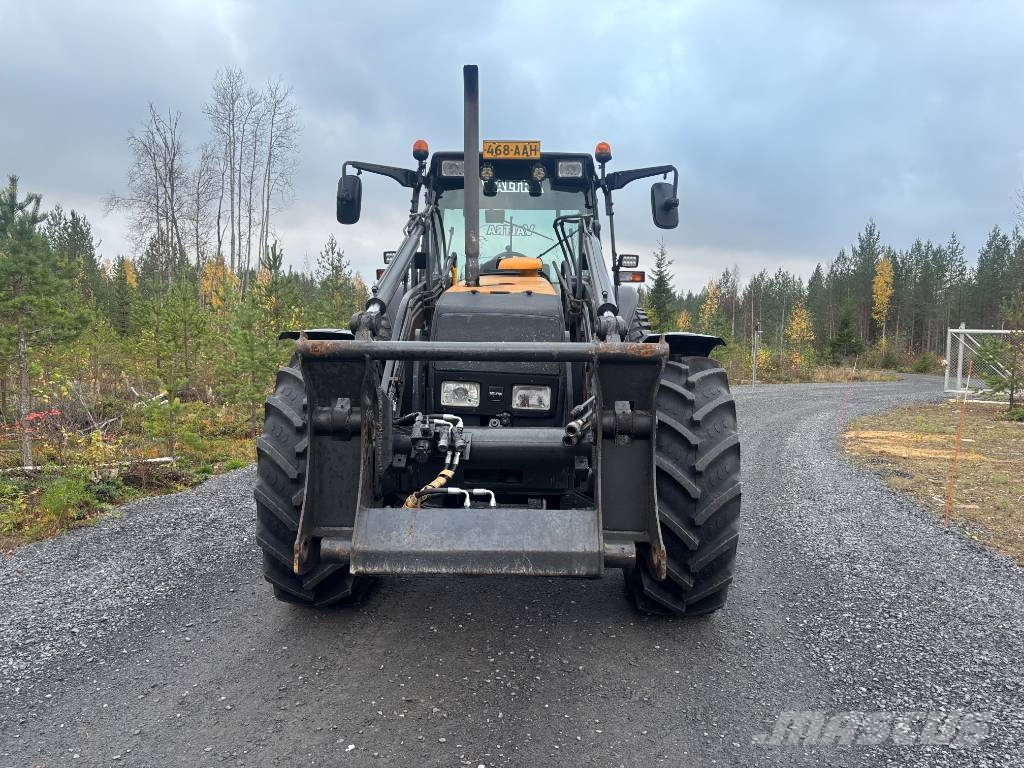 Valtra X 120 Hitech, AC Nice condition Traktorit