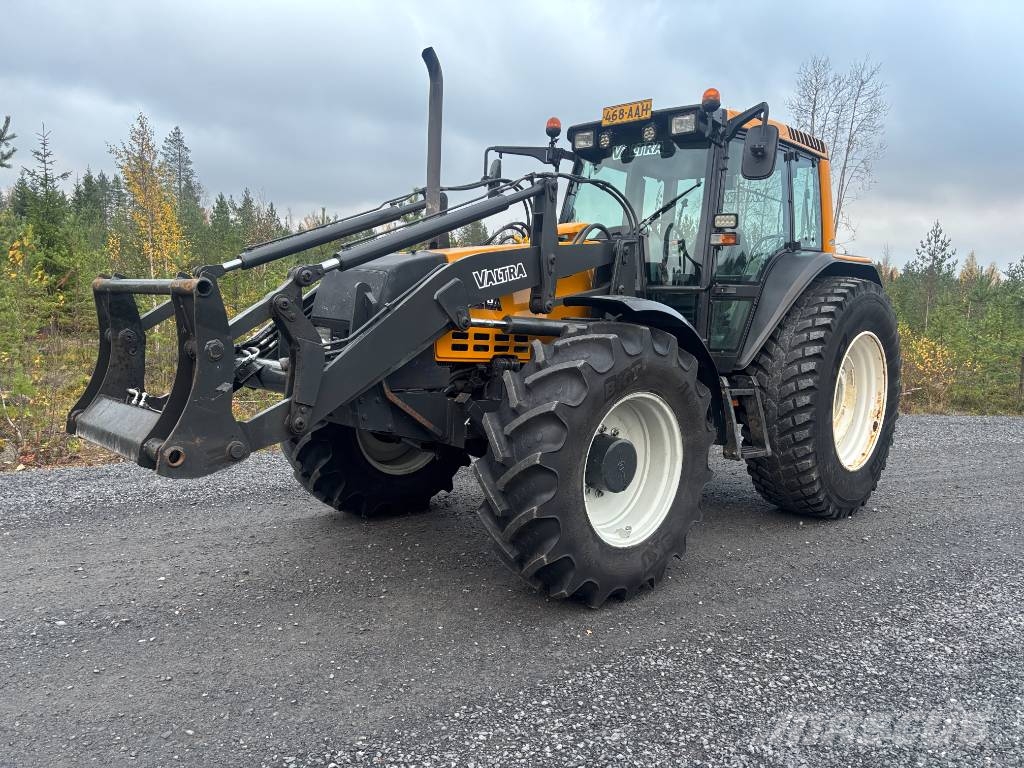 Valtra X 120 Hitech, AC Nice condition Traktorit