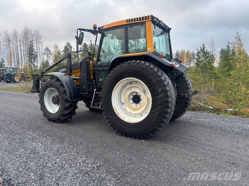 Valtra X 120 Hitech, AC Nice condition Traktorit