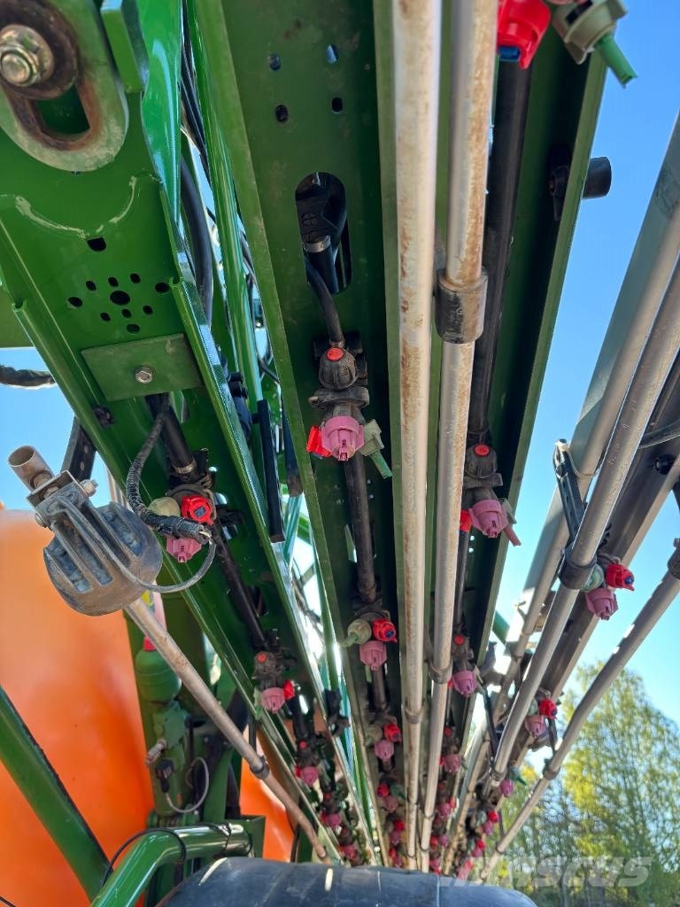 Amazone UX 5200 Hinattavat ruiskut