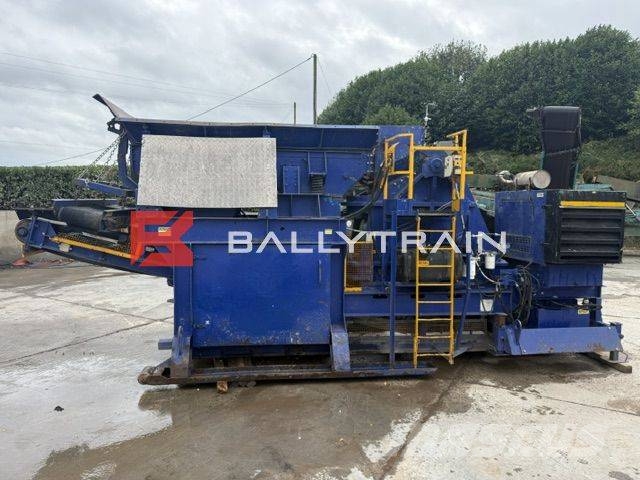 Kue-Ken 75S Hook Lift Jaw Crusher (30×20) Mobilni drobilniki