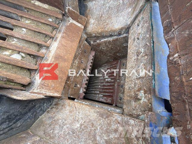 Kue-Ken 75S Hook Lift Jaw Crusher (30×20) Mobilni drobilniki
